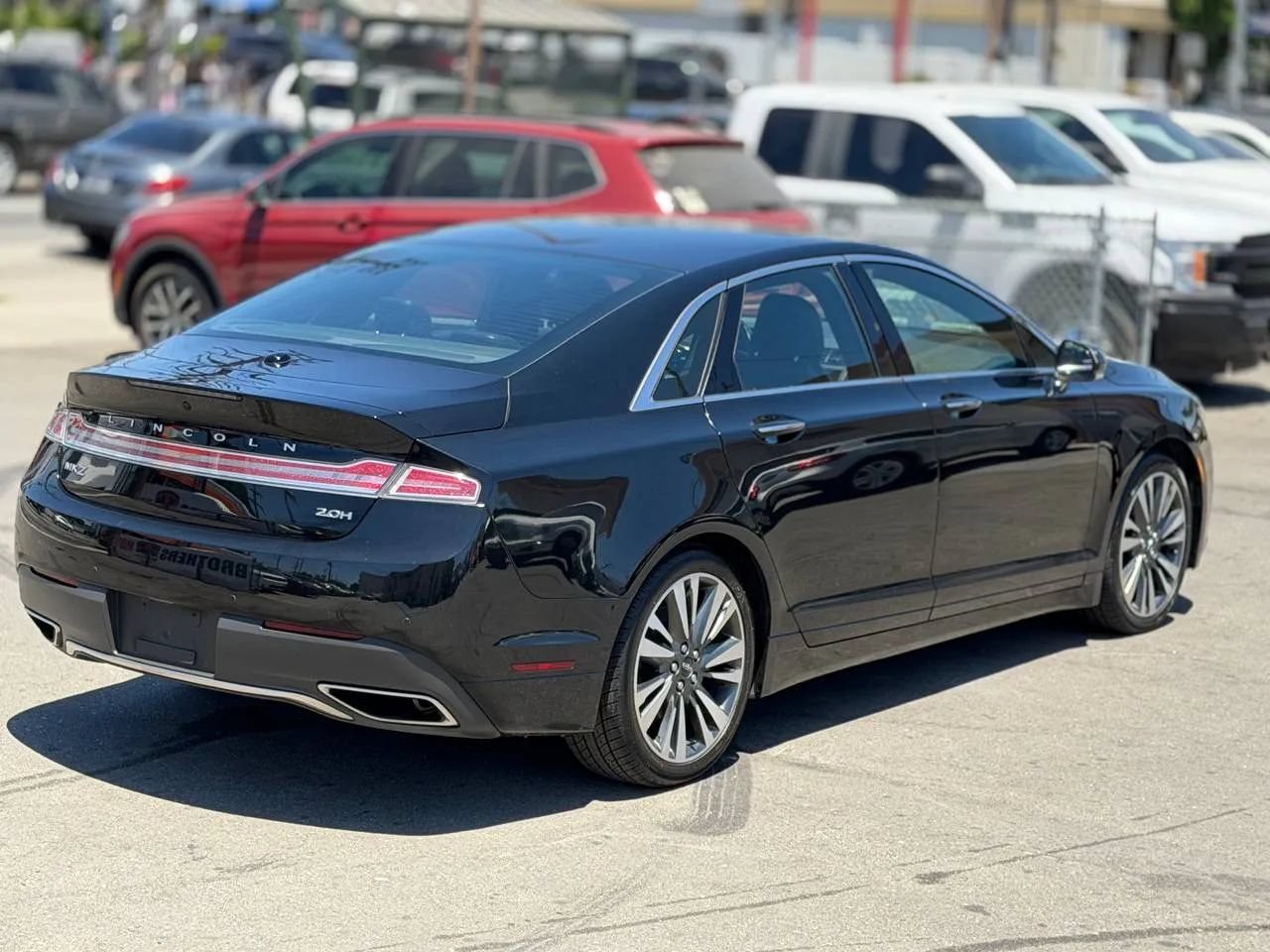 Used 2017 Lincoln MKZ Reserve FWD image 18