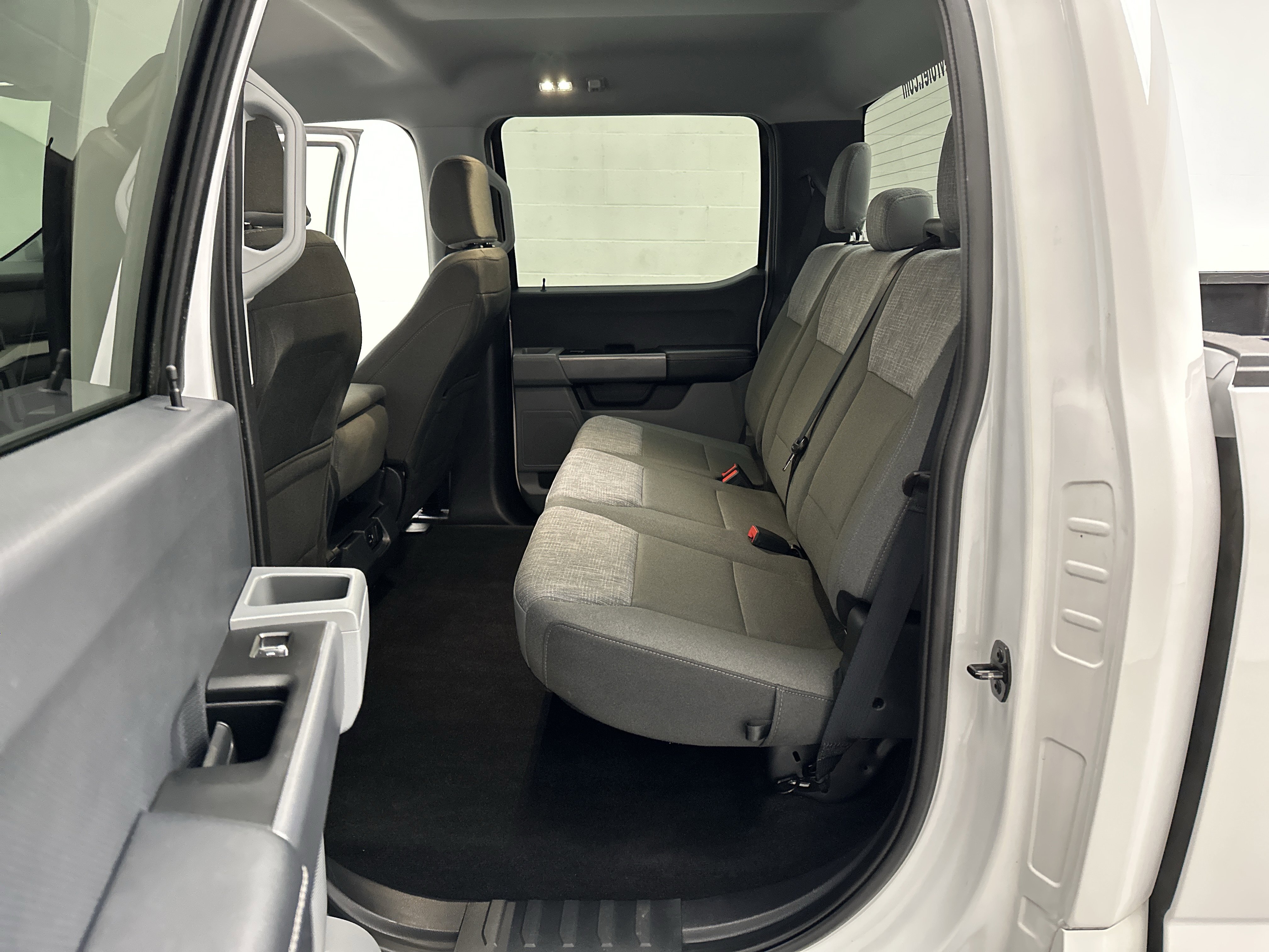 Used 2022 Ford F150 XLT image 11