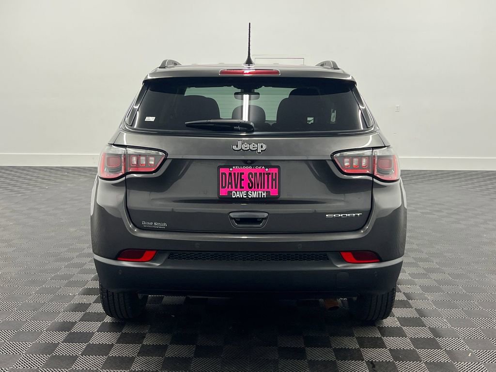 Used 2018 Jeep Compass Sport w/ Tech Group image 9