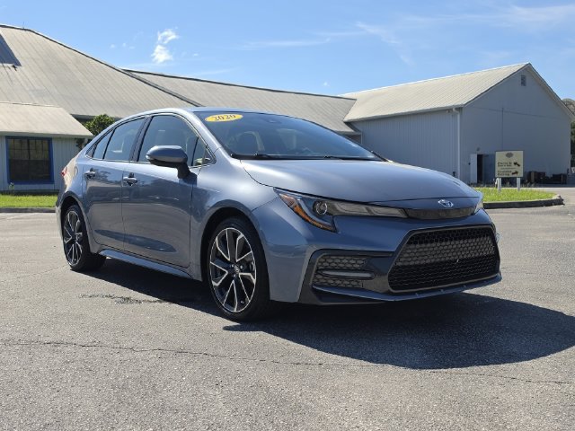 Used 2020 Toyota Corolla SE FWD image 2