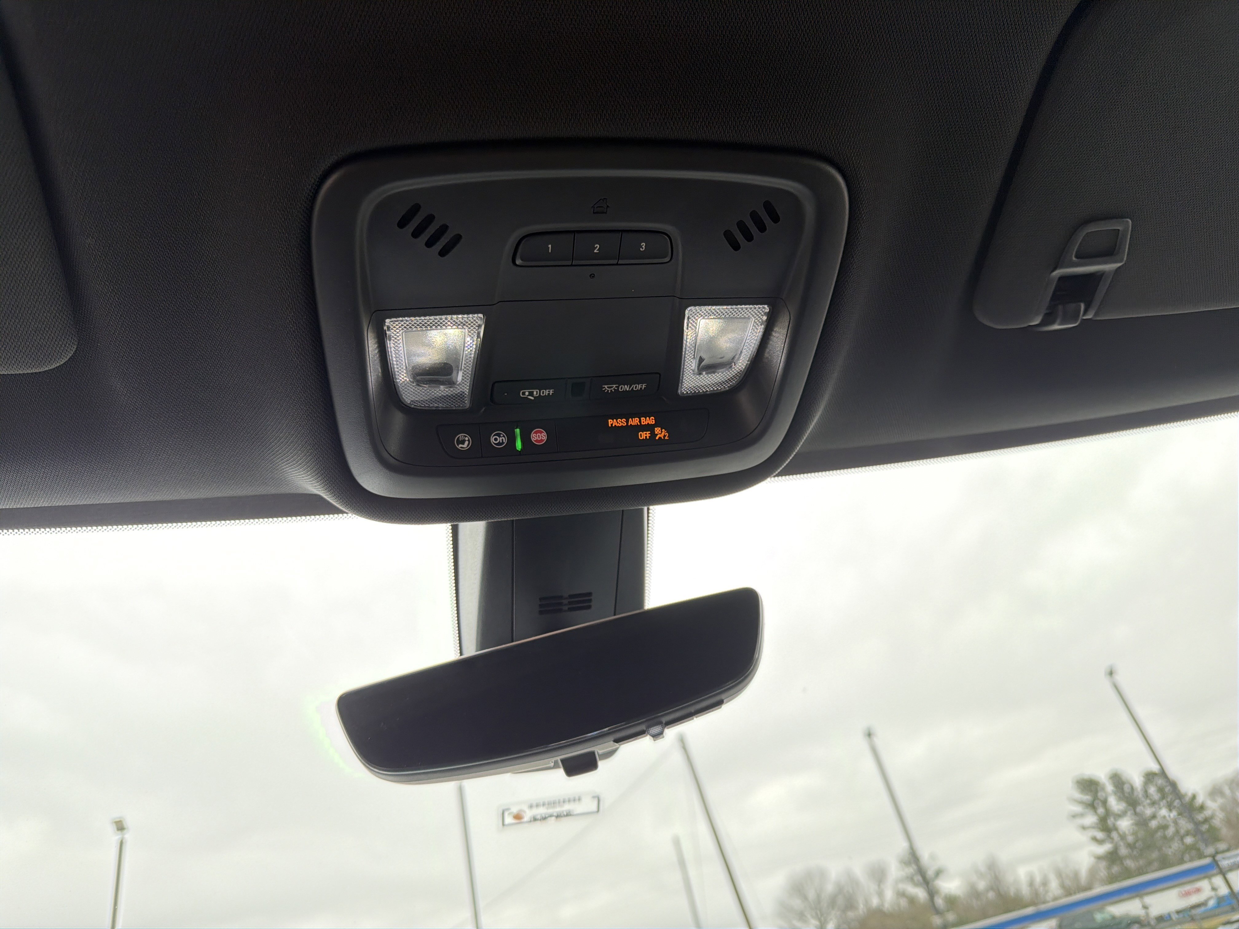 Used 2023 Chevrolet Traverse LT w/ LT Premium Package image 28