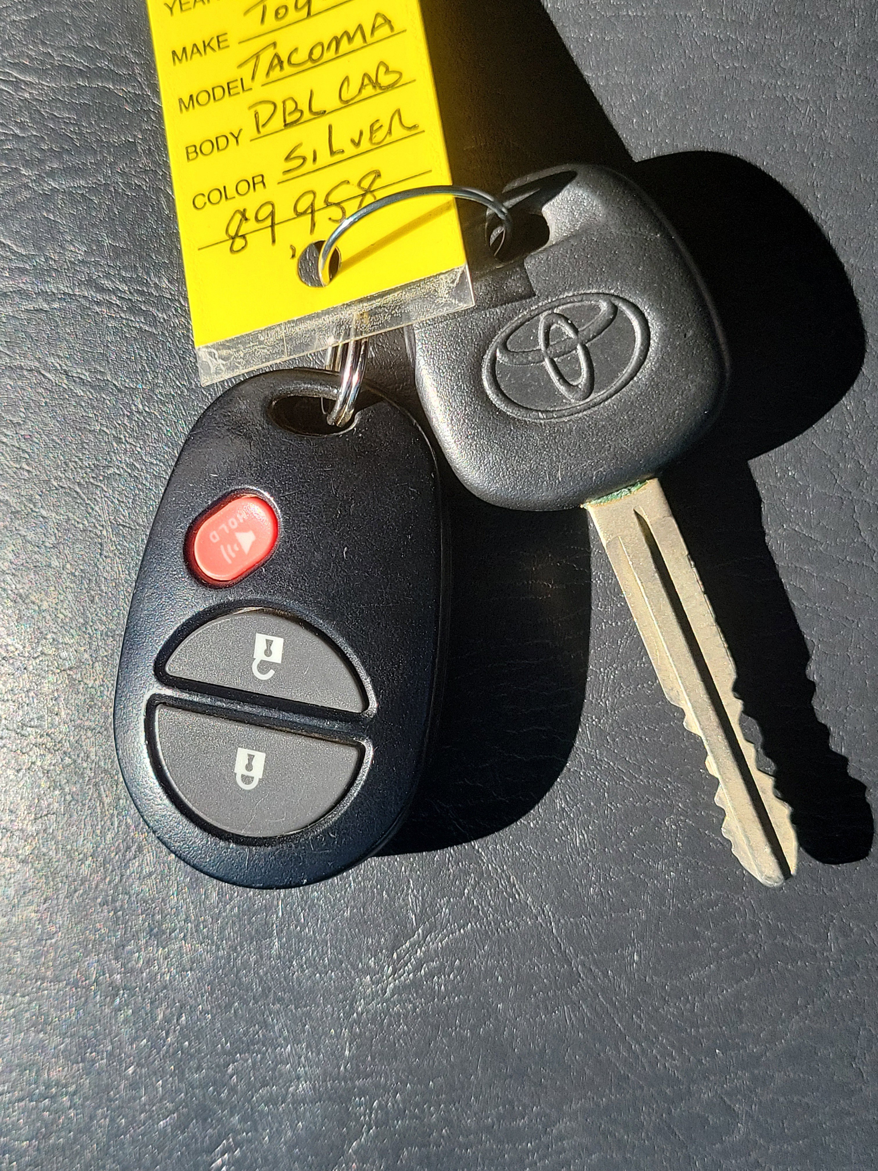 Used 2014 Toyota Tacoma PreRunner image 30