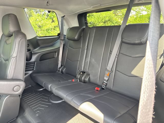 Used 2019 Cadillac Escalade Luxury AWD/4WD image 15