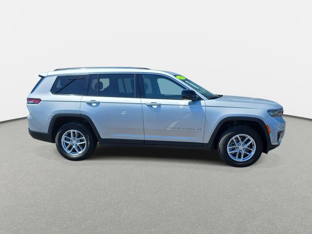 Used 2023 Jeep Grand Cherokee L Laredo AWD/4WD image 3
