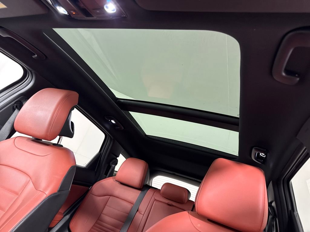 Used 2025 Kia Sportage SX image 22