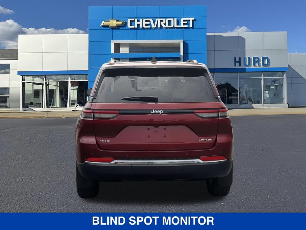 Used 2023 Jeep Grand Cherokee Laredo AWD/4WD image 6