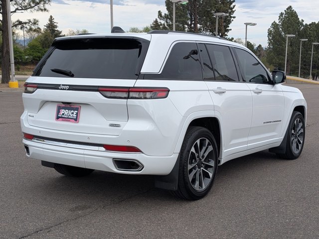 Used 2023 Jeep Grand Cherokee Overland w/ Luxury Tech Group IV AWD/4WD image 5