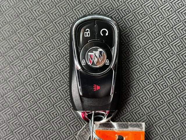 Used 2022 Buick Encore GX Preferred w/ Sport Touring Package FWD image 33