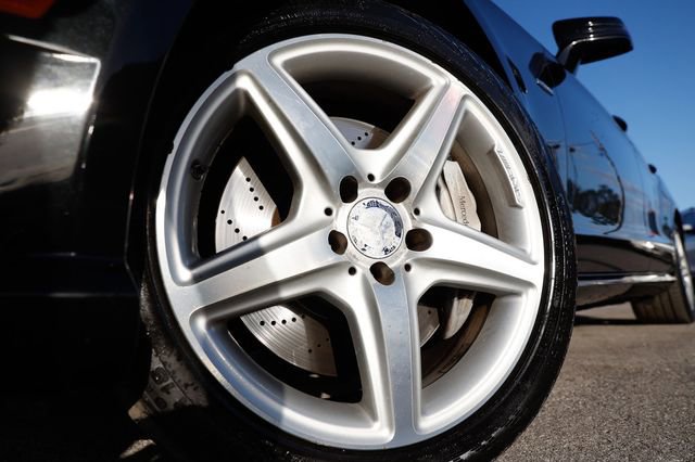 Used 2012 Mercedes-Benz CLS 550 4MATIC w/ Premium I Pkg image 30