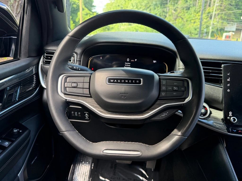 Used 2022 Jeep Wagoneer Series II AWD/4WD image 46