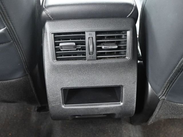 Used 2025 Mitsubishi Outlander SE image 30