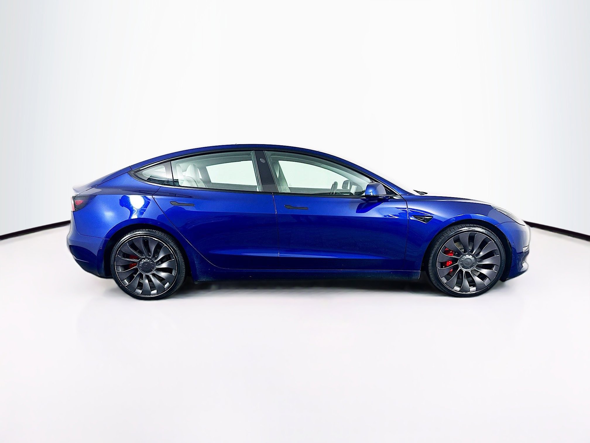 Used 2021 Tesla Model 3 Performance image 10
