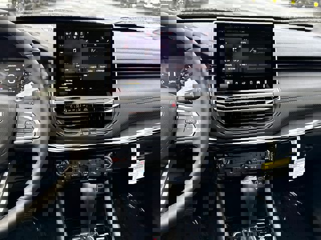 New 2026 Jeep Compass Latitude image 12