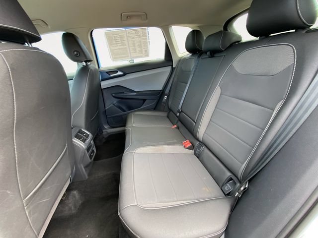 Used 2024 Volkswagen Taos SE FWD image 13