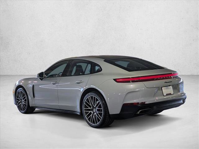 Used 2024 Porsche Panamera image 8