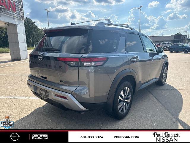 Certified 2025 Nissan Pathfinder SL w/ Black Appearance Package FWD image 6