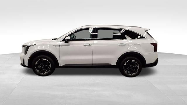 Used 2024 Kia Sorento S image 6