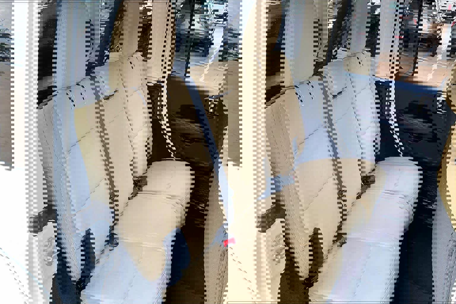 Used 2021 Jeep Wrangler Unlimited Sahara image 18