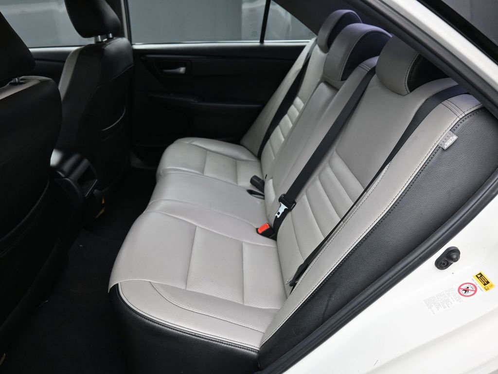 Used 2015 Toyota Camry SE image 20