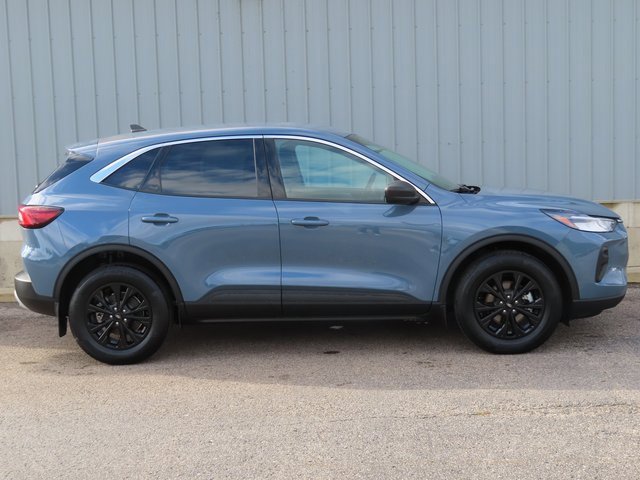 Used 2023 Ford Escape Active image 2