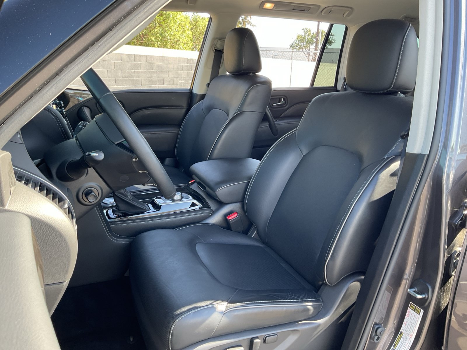 Used 2023 INFINITI QX80 Luxe w/ Cargo Package RWD image 18