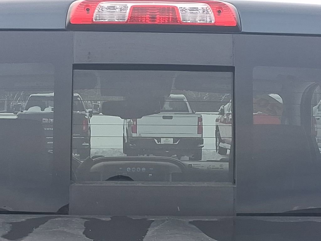 Used 2018 Chevrolet Silverado 1500 High Country image 14