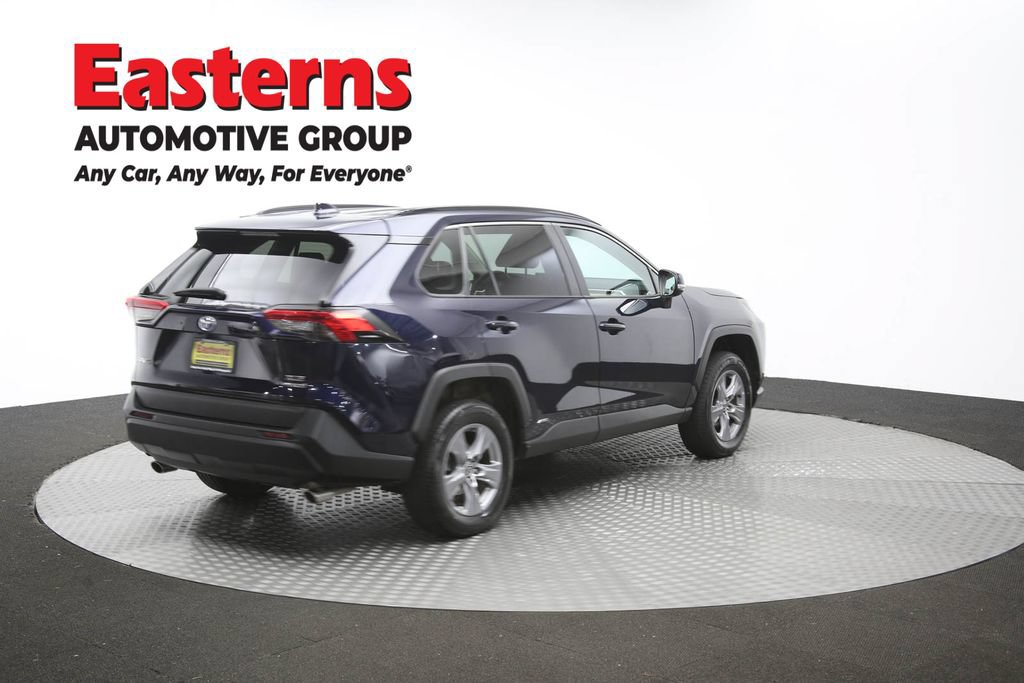 Used 2022 Toyota RAV4 XLE AWD/4WD image 45