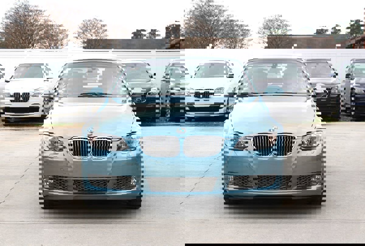 Used 2008 BMW 335i Convertible image 3