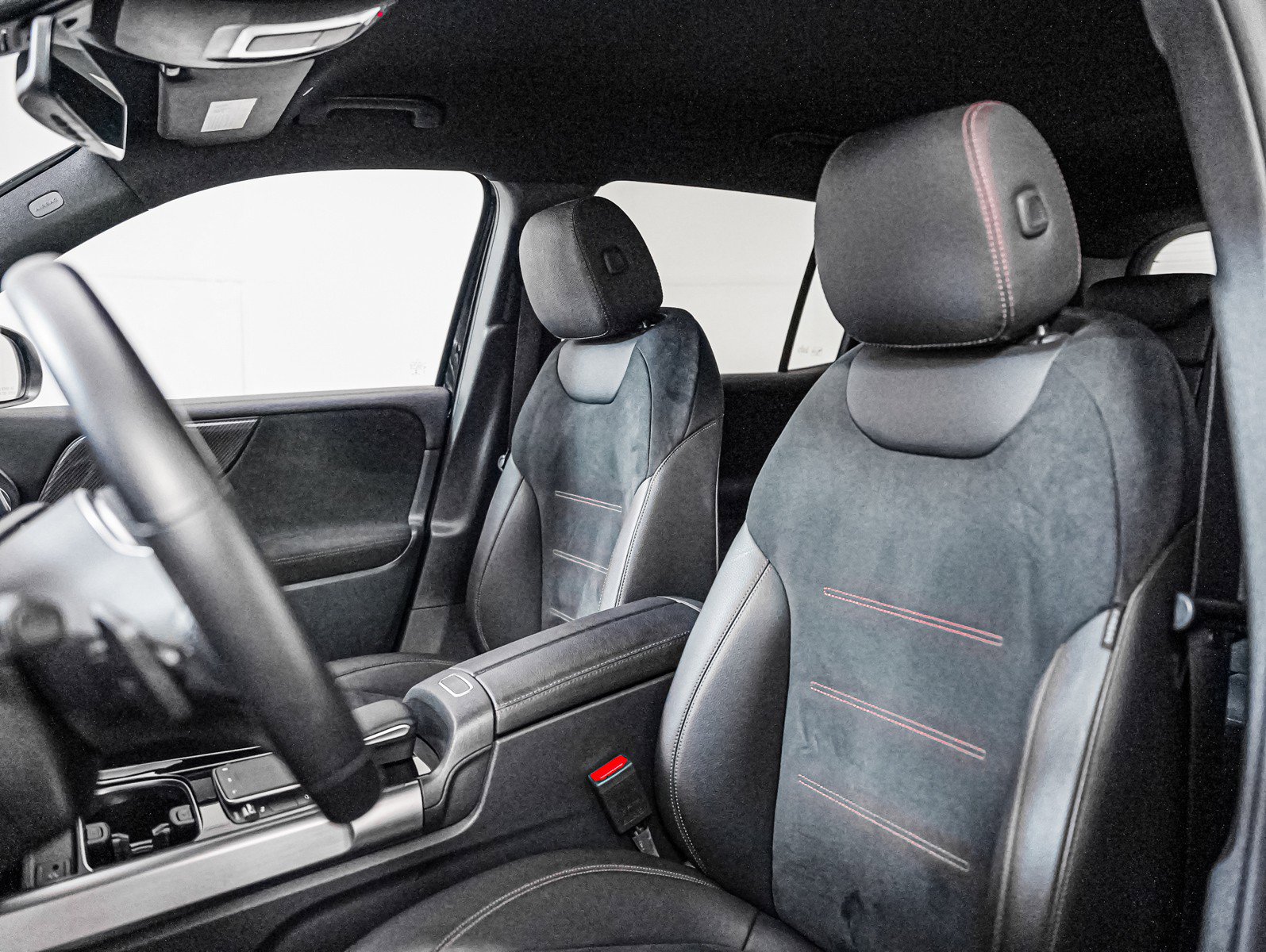 Certified 2022 Mercedes-Benz GLB 250 image 8