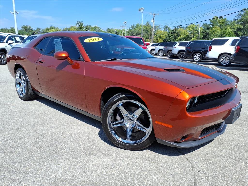 Used 2021 Dodge Challenger SXT w/ Blacktop Package RWD image 2