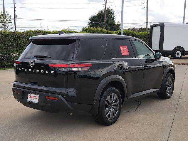 Certified 2025 Nissan Pathfinder S FWD image 5