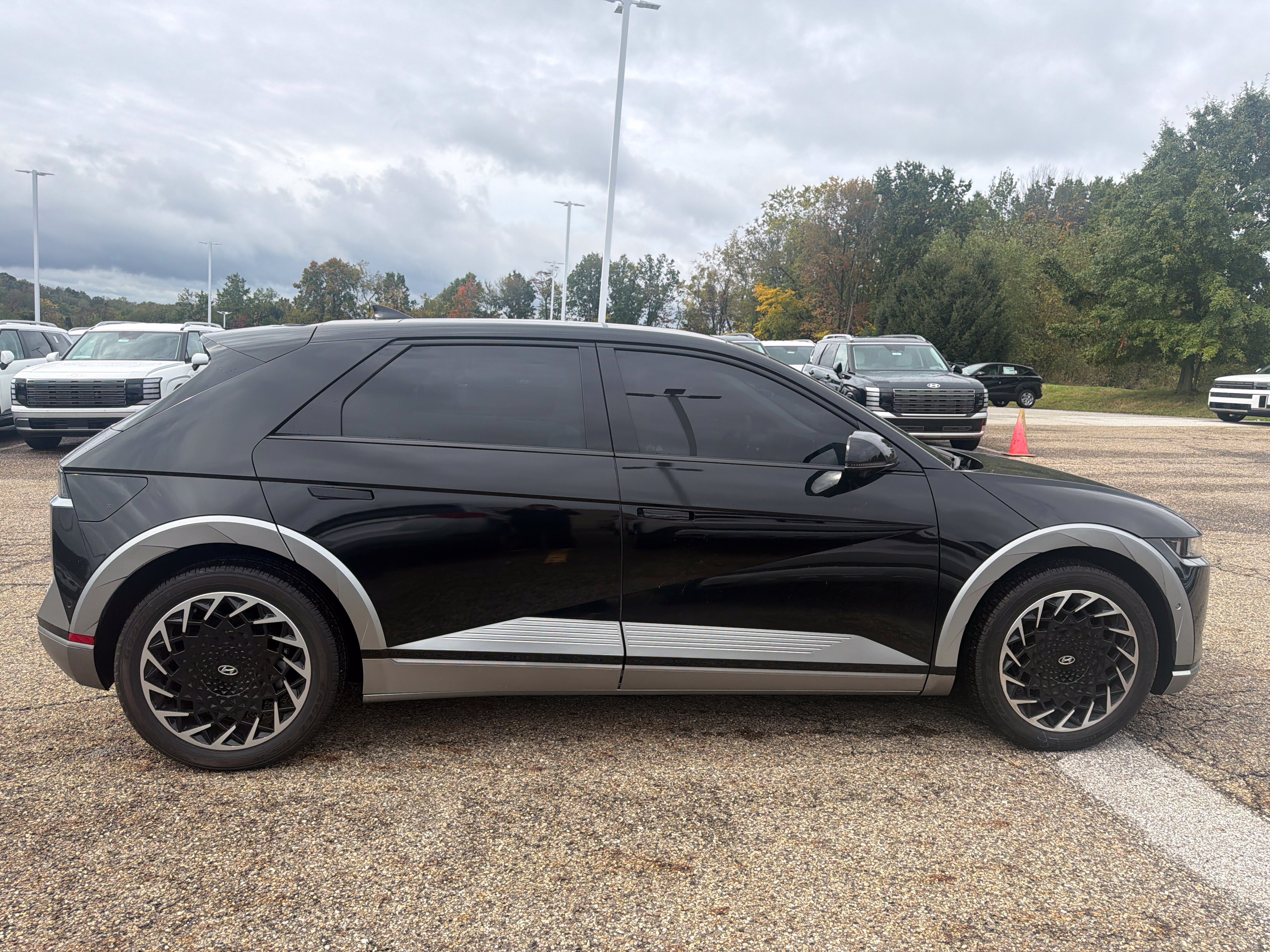 Certified 2023 Hyundai Ioniq 5 Limited AWD/4WD image 4