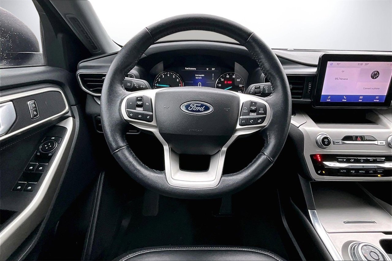 Used 2023 Ford Explorer XLT w/ Equipment Group 202A image 10