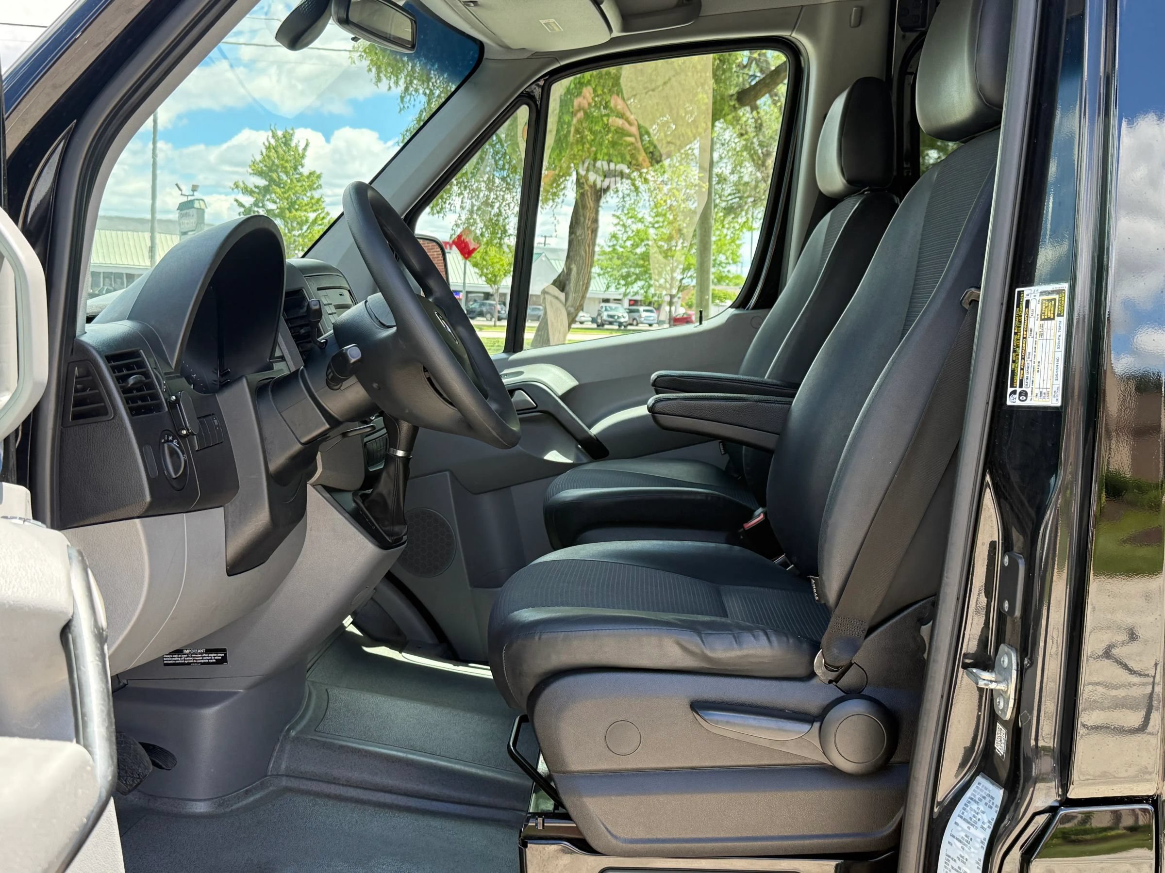 Used 2017 Mercedes-Benz Sprinter 3500 image 13