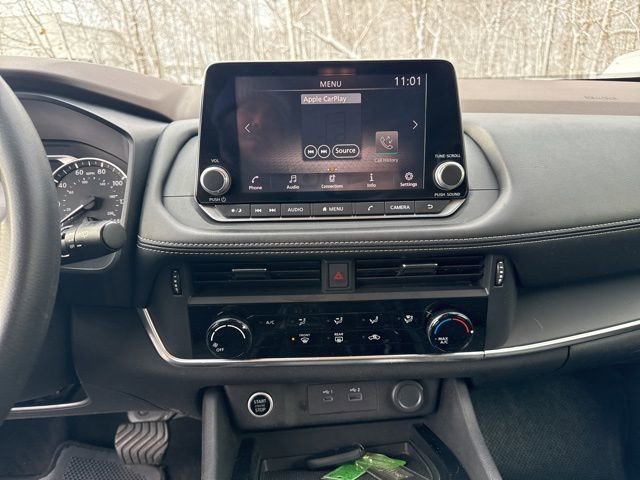 Used 2021 Nissan Rogue S image 16