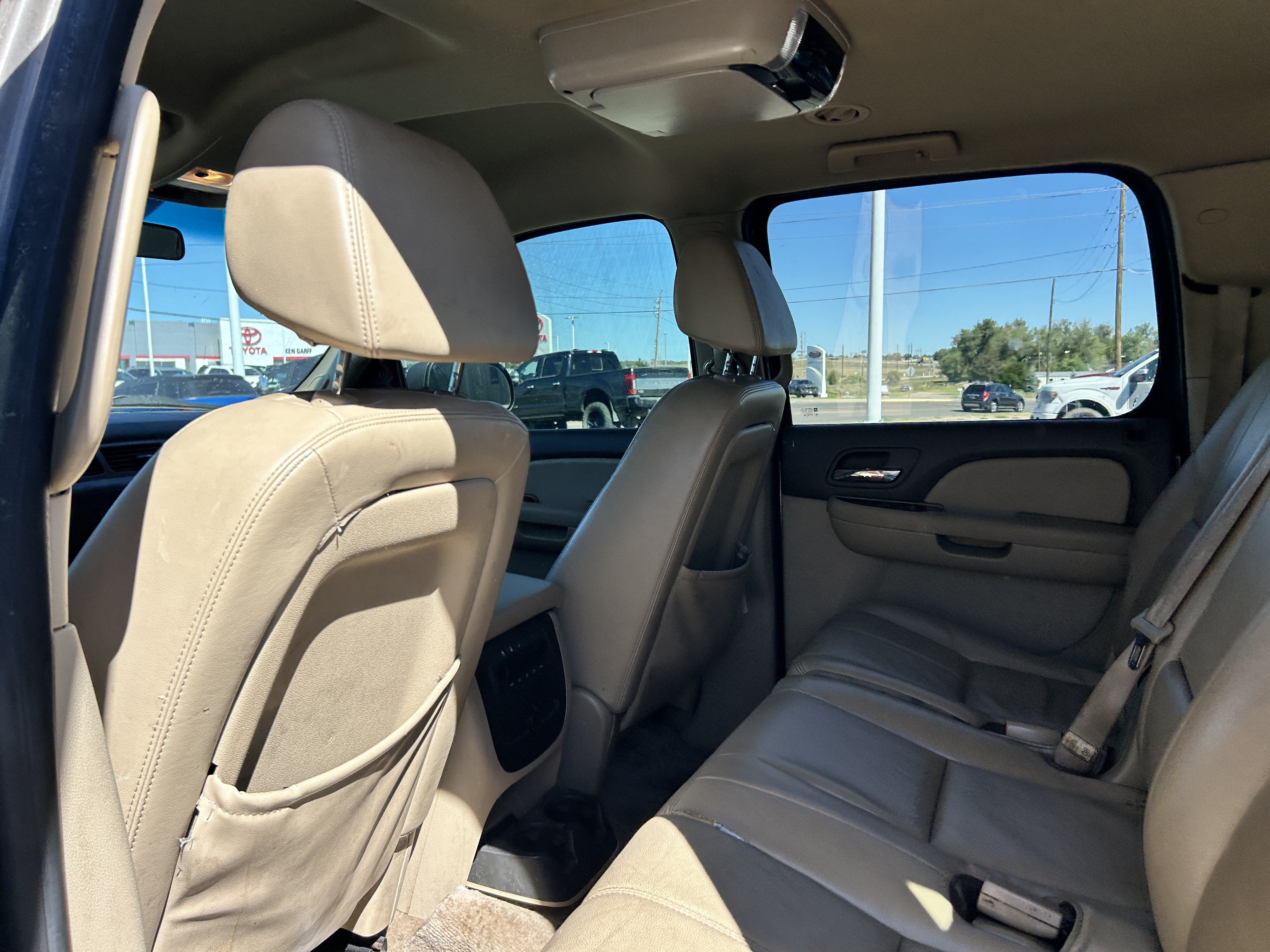 Used 2009 Chevrolet Suburban LT AWD/4WD image 10
