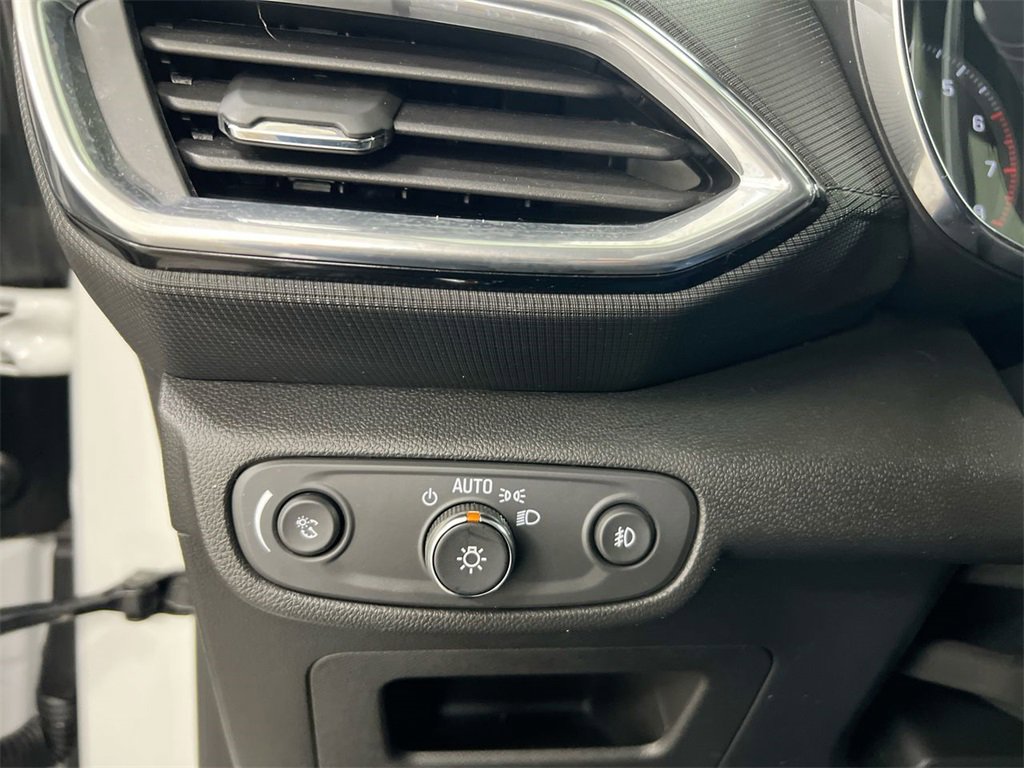 Used 2023 Chevrolet TrailBlazer LT w/ Convenience Package image 17