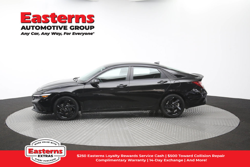 Used 2026 Hyundai Elantra Sport FWD image 56