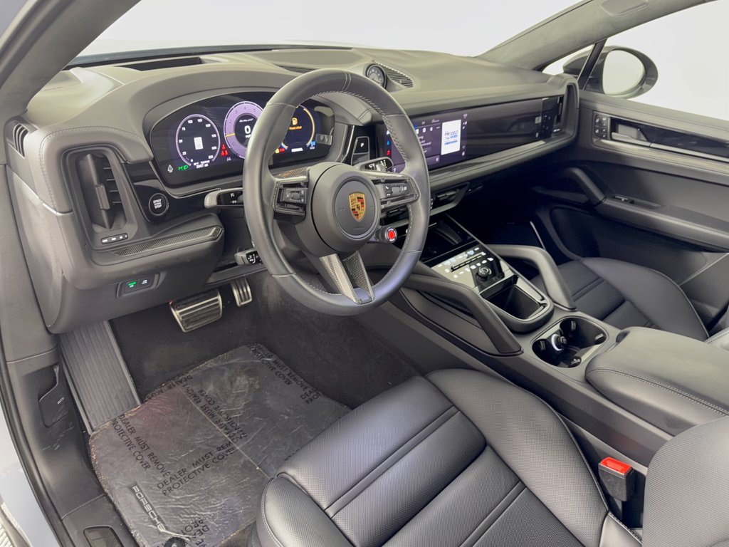 Certified 2024 Porsche Cayenne Turbo GT AWD/4WD image 4