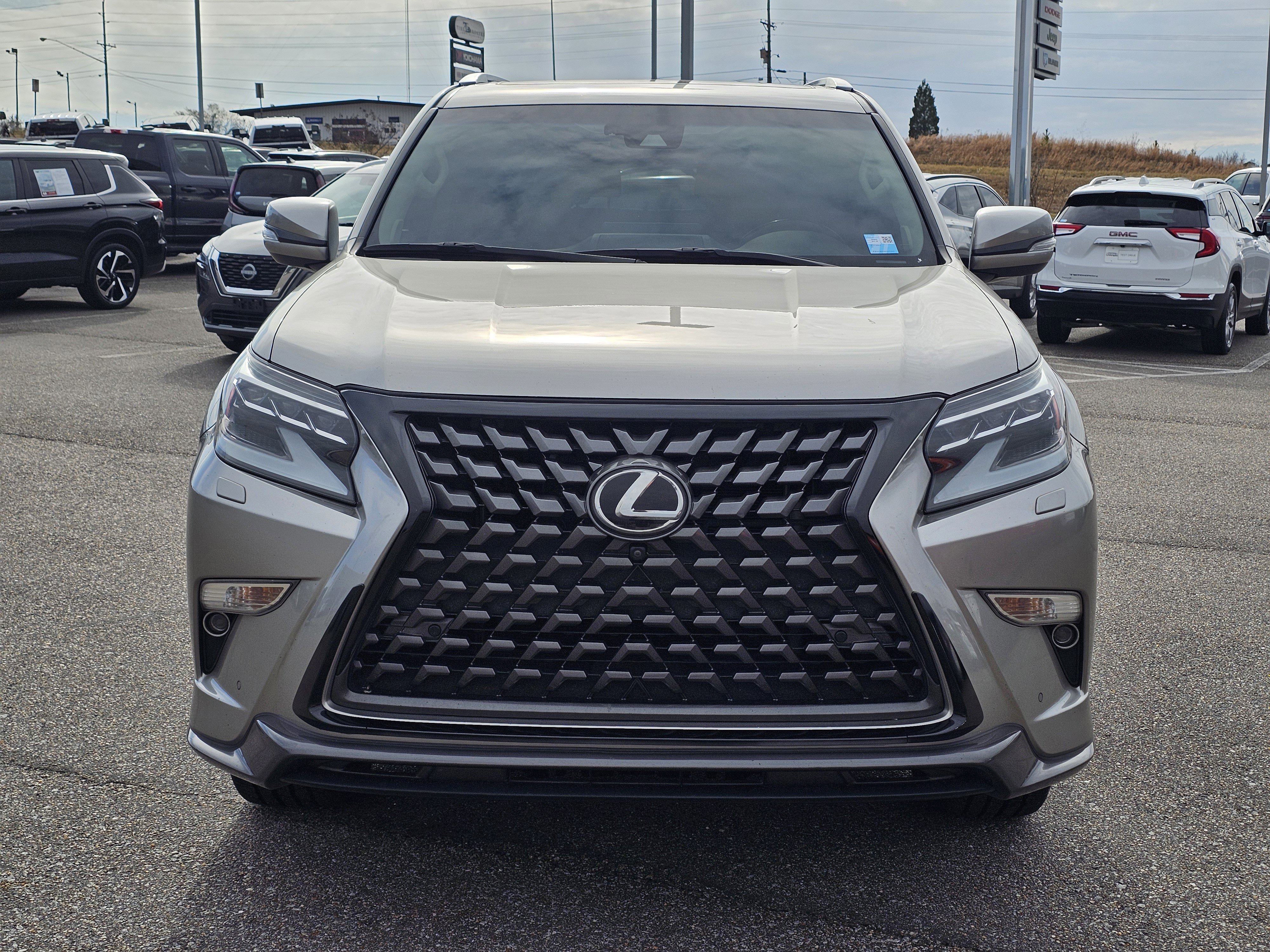 Used 2022 Lexus GX 460 Luxury image 2