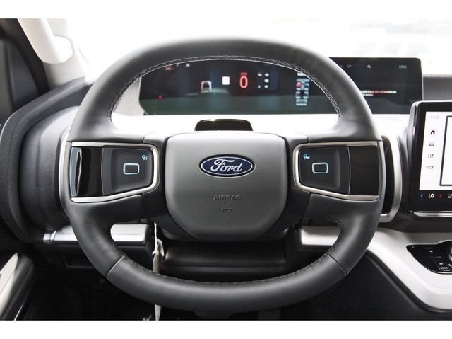 New 2026 Ford Expedition Active RWD image 11