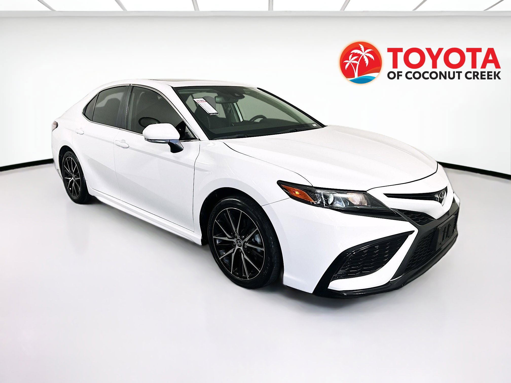 Used 2024 Toyota Camry SE w/ Convenience Package