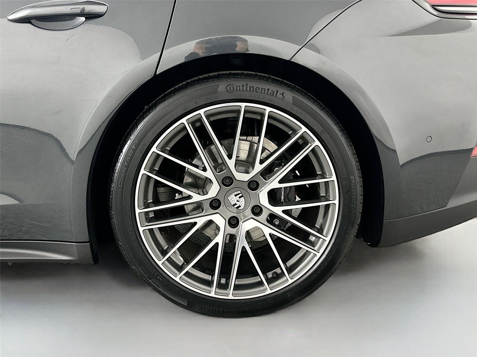 Certified 2024 Porsche Panamera image 12