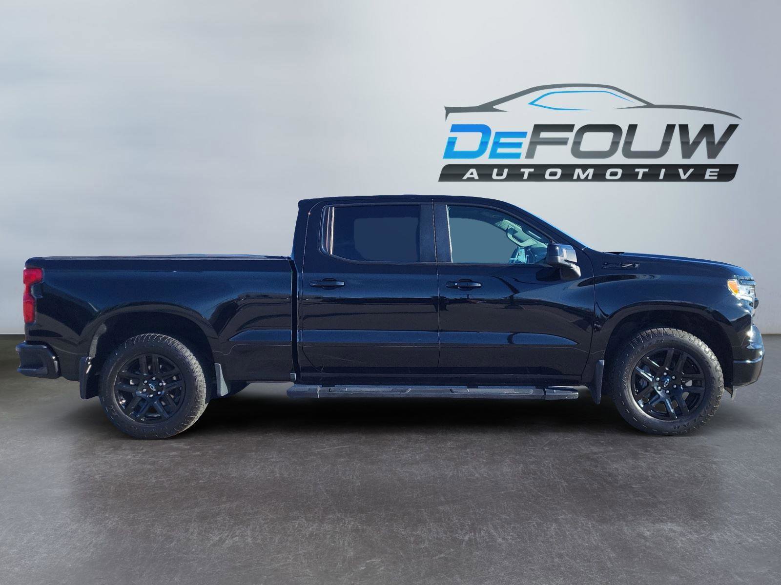 Used 2023 Chevrolet Silverado 1500 RST w/ Z71 Off-Road Package image 2