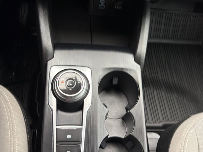 Used 2022 Ford Escape SE w/ Convenience Package image 23