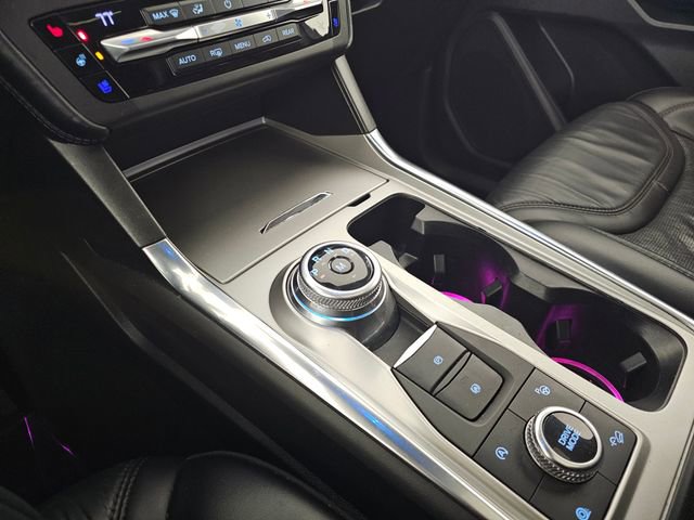 Used 2020 Ford Explorer Platinum w/ Premium Technology Package image 31