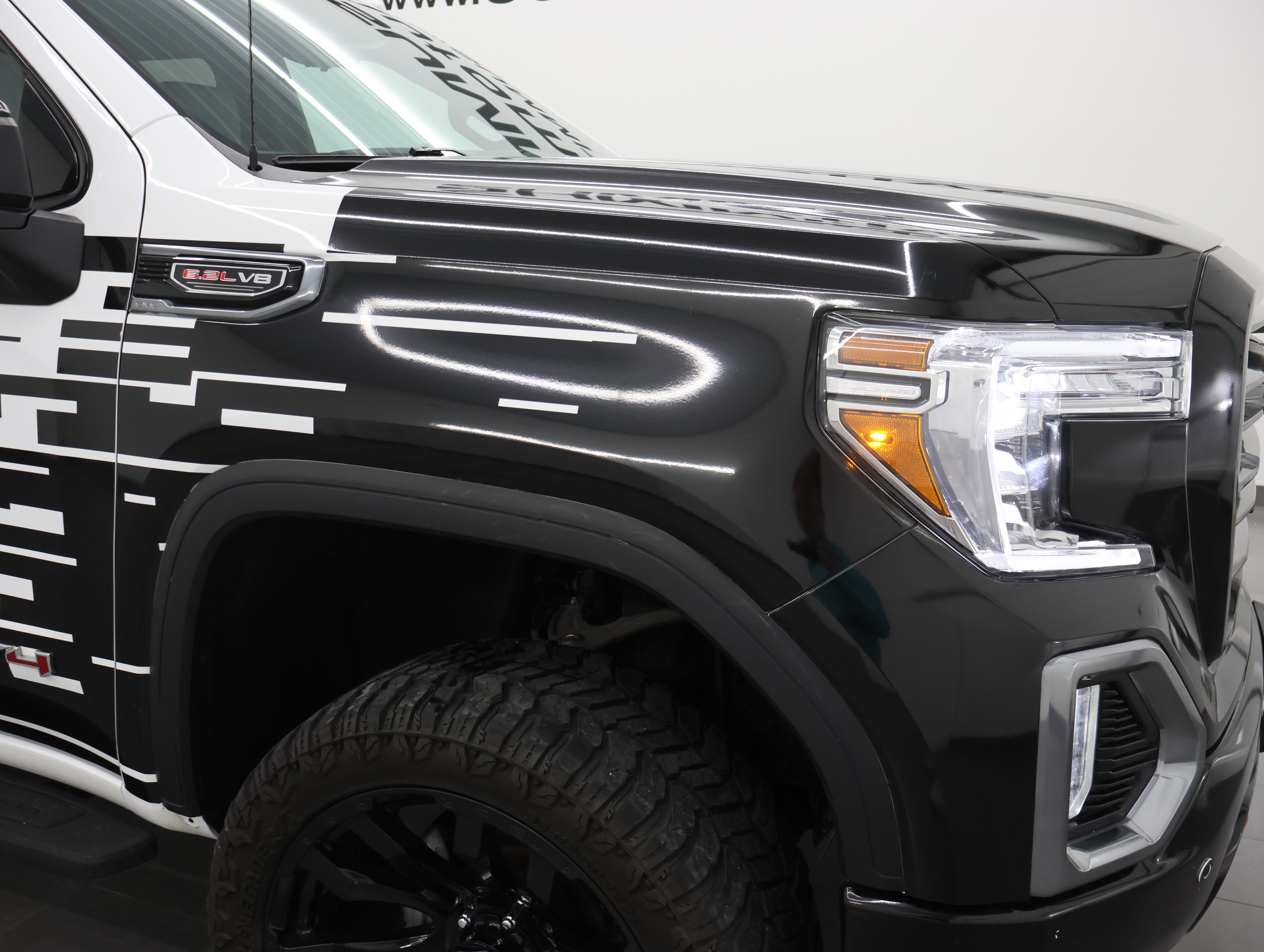 Used 2022 GMC Sierra 1500 AT4 w/ AT4 Premium Package AWD/4WD image 23