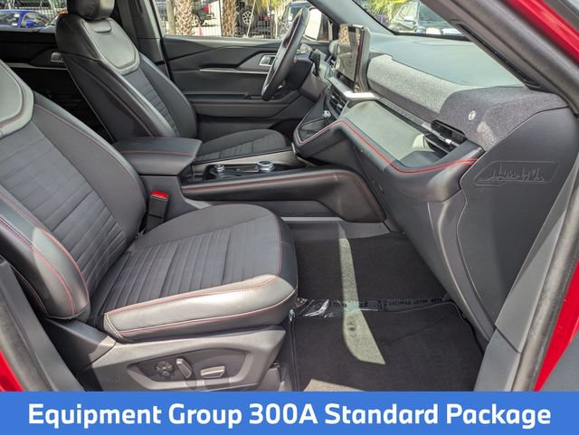 Used 2025 Ford Explorer ST-Line w/ Premium Package AWD/4WD image 31