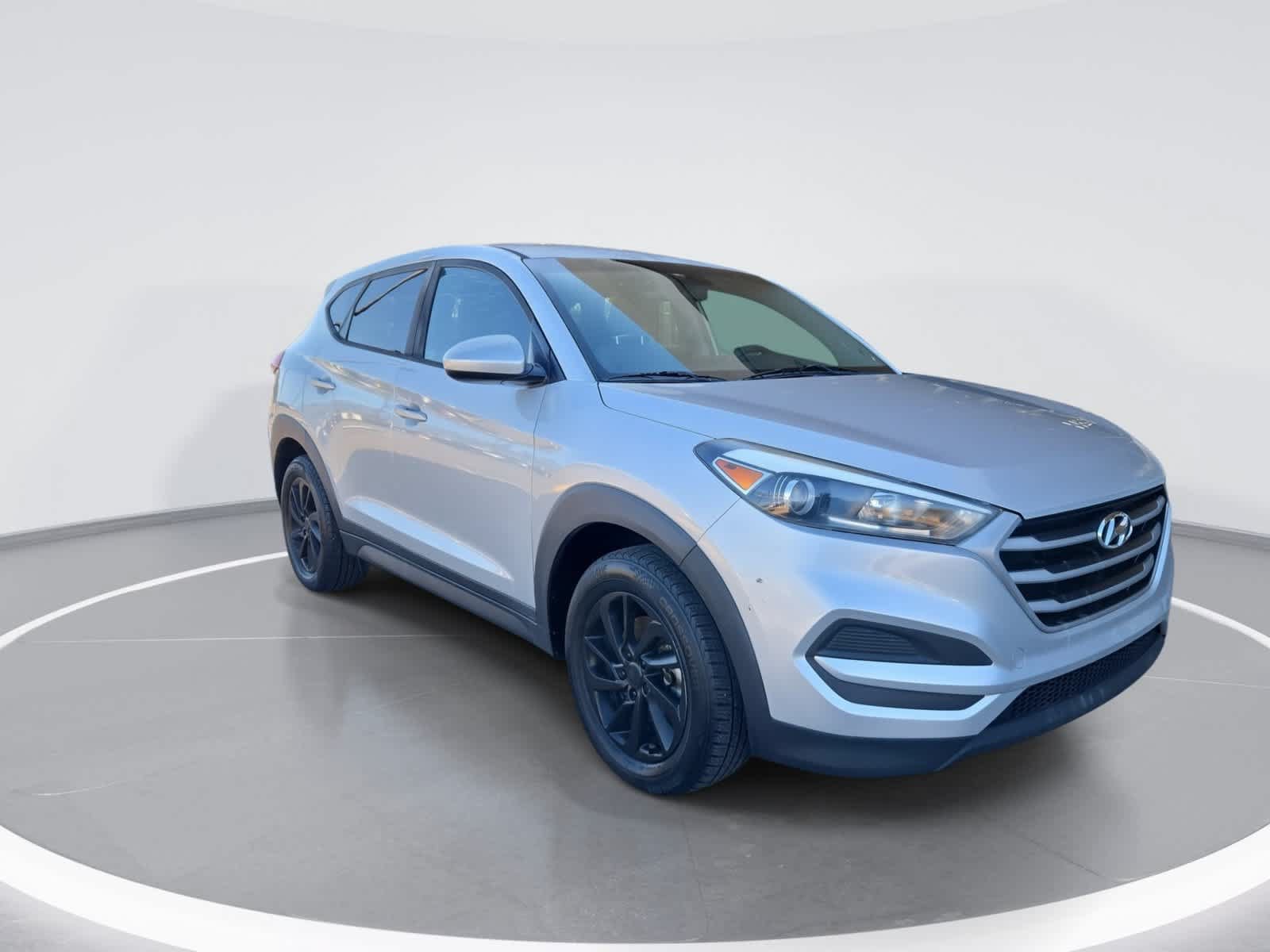 Used 2017 Hyundai Tucson SE FWD image 2