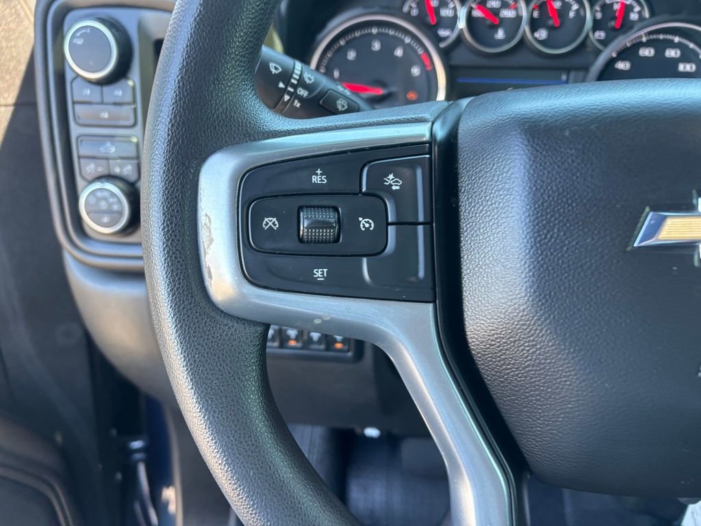 Used 2022 Chevrolet Silverado 2500 Custom w/ Custom Value Package image 13